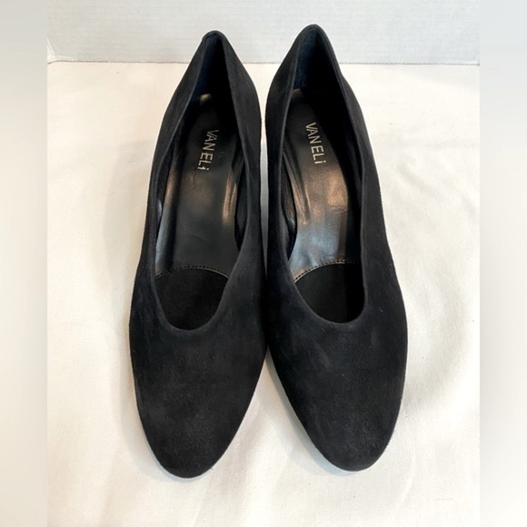 VANELI Black Suede Low Wedge Pumps Size 9.5 W - Picture 1 of 8